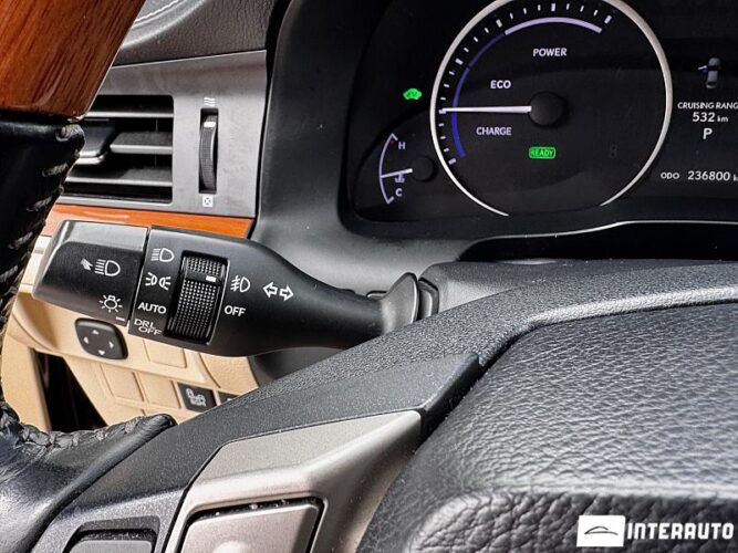lexus ES 300h 2013
