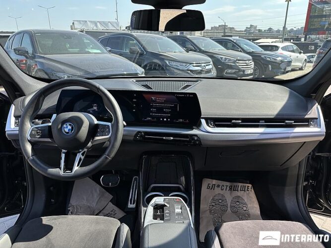 bmw iX1 xDrive30 2025