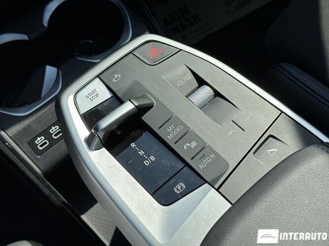 bmw iX1 xDrive30 2025