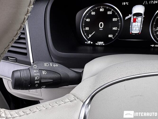 volvo XC 90 2021