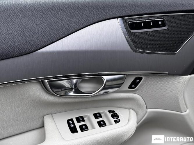 volvo XC 90 2021