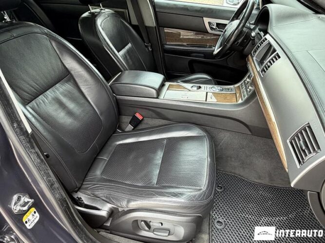 jaguar XF 2009