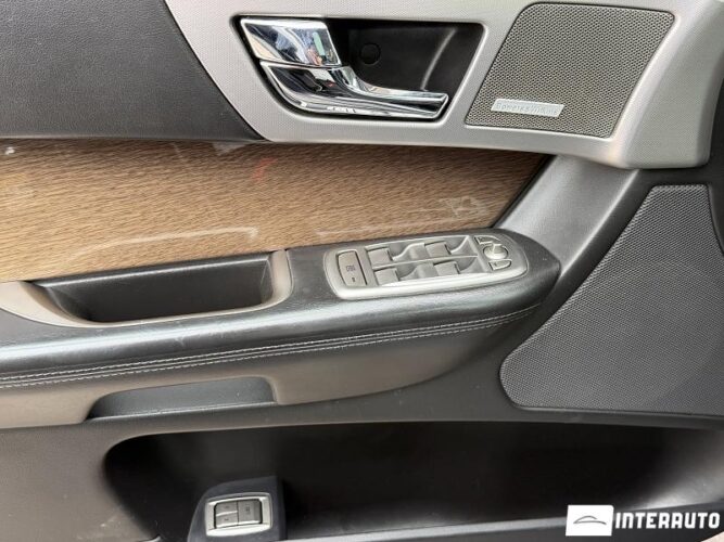 jaguar XF 2009