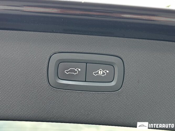 volvo XC 90 2020