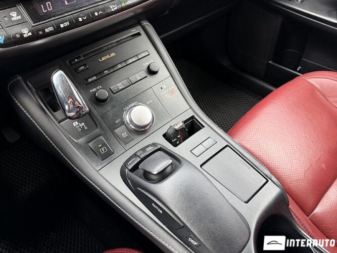lexus CT 200h 2011