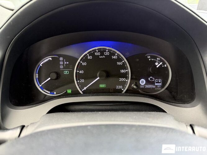 lexus CT 200h 2011