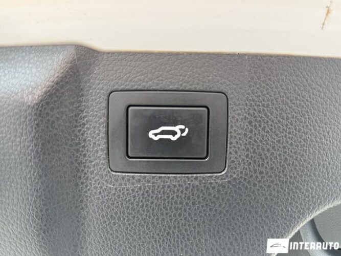 Hyundai Grand Santa Fe 59 hyundai Grand Santa Fe 2013