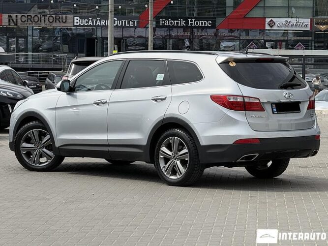 Hyundai Grand Santa Fe 39 hyundai Grand Santa Fe 2013