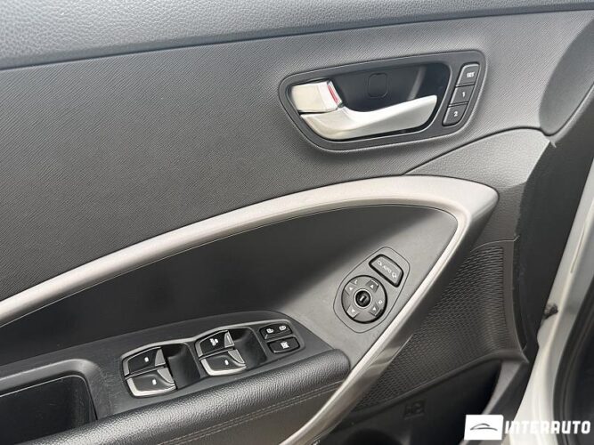 Hyundai Grand Santa Fe 54 hyundai Grand Santa Fe 2013