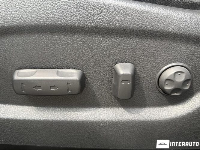 Hyundai Grand Santa Fe 56 hyundai Grand Santa Fe 2013