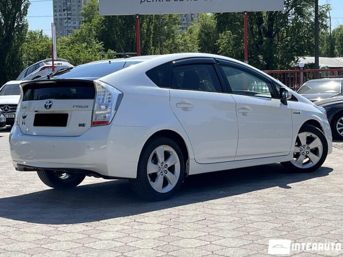 toyota Prius 2011