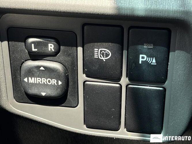 toyota Prius 2011