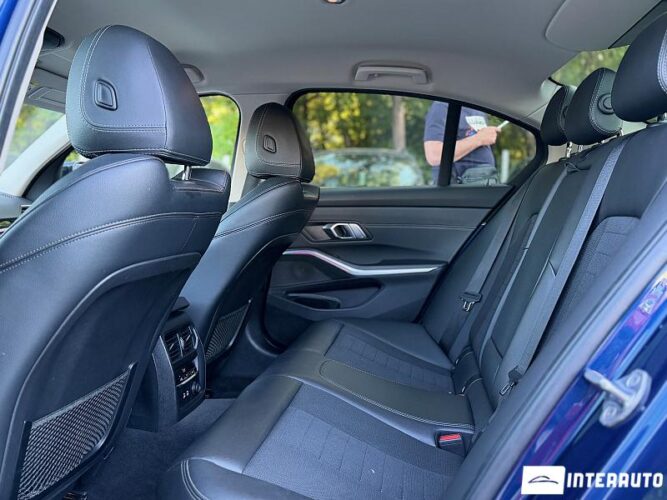 bmw 320 2019