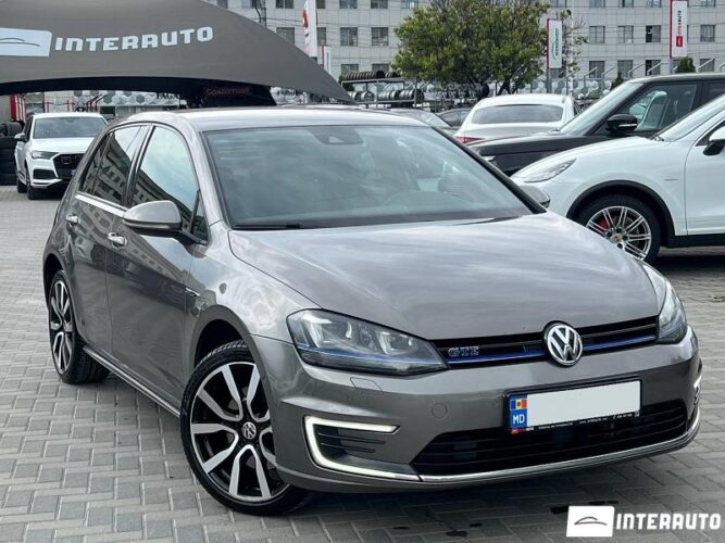 Volkswagen Golf GTE 2015 doar la InterAuto
