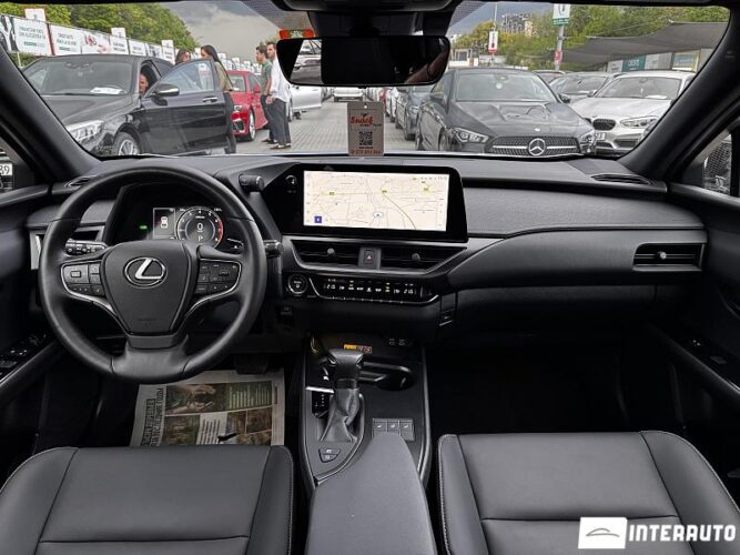 lexus UX 250h 2023