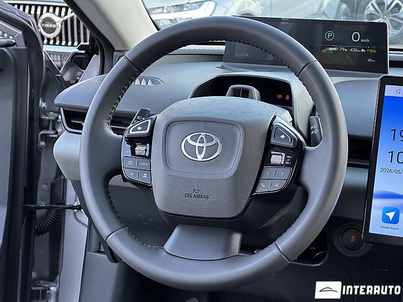 Toyota BZ5