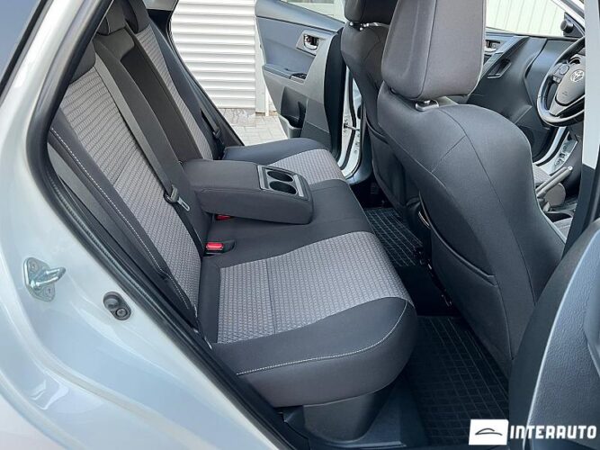 toyota Auris 2017
