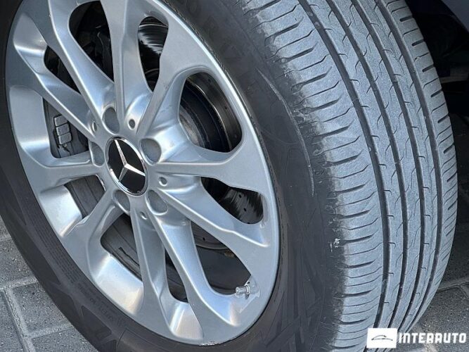 mercedes GLA 180 2015