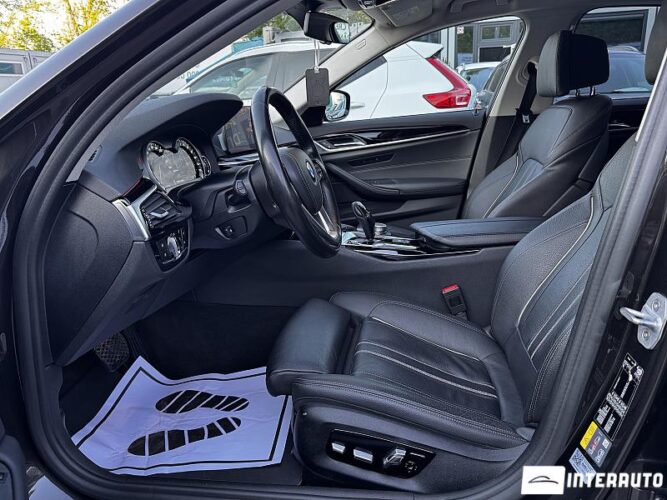BMW 530e 36 bmw 530e 2019