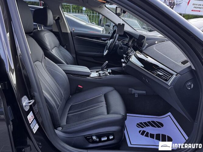 BMW 530e 37 bmw 530e 2019