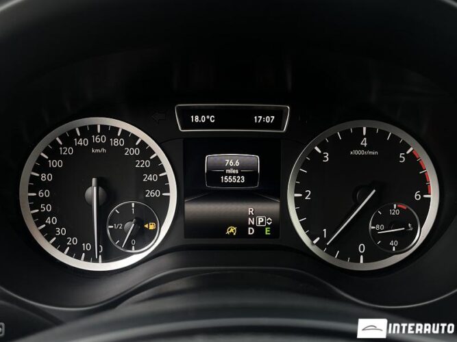 Infiniti Q30 39 infiniti Q30 2017