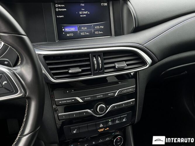 Infiniti Q30 40 infiniti Q30 2017