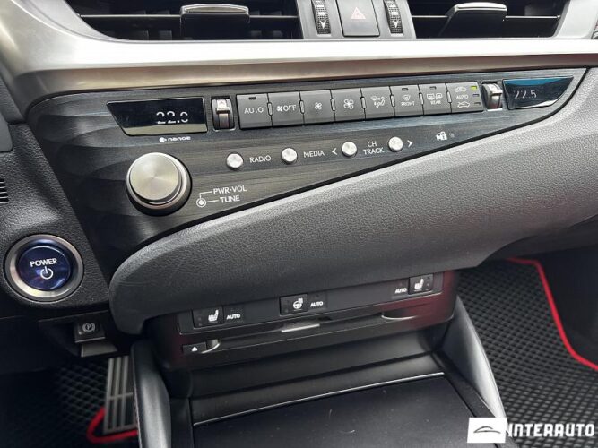 lexus ES 300h 2020