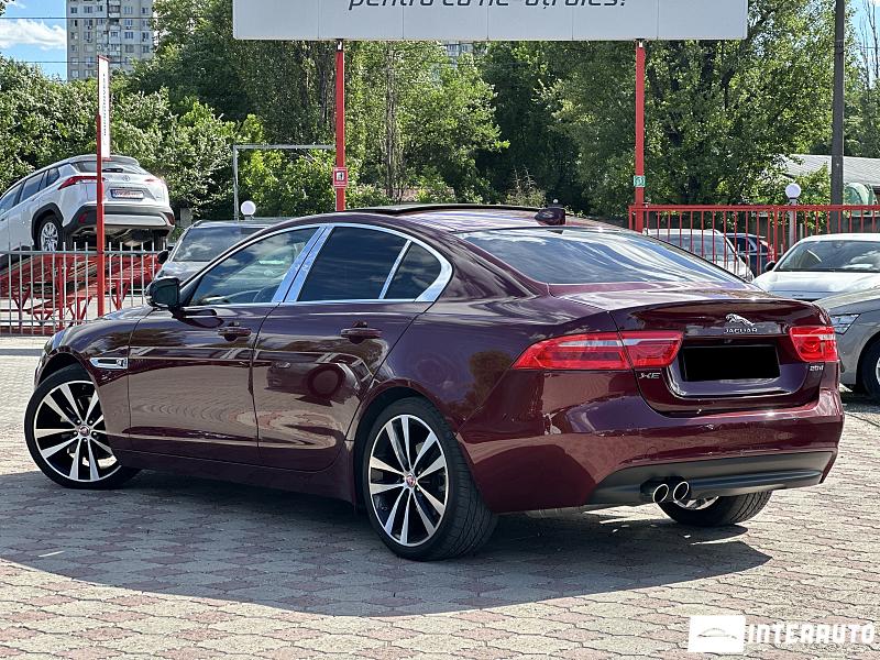 Jaguar XE