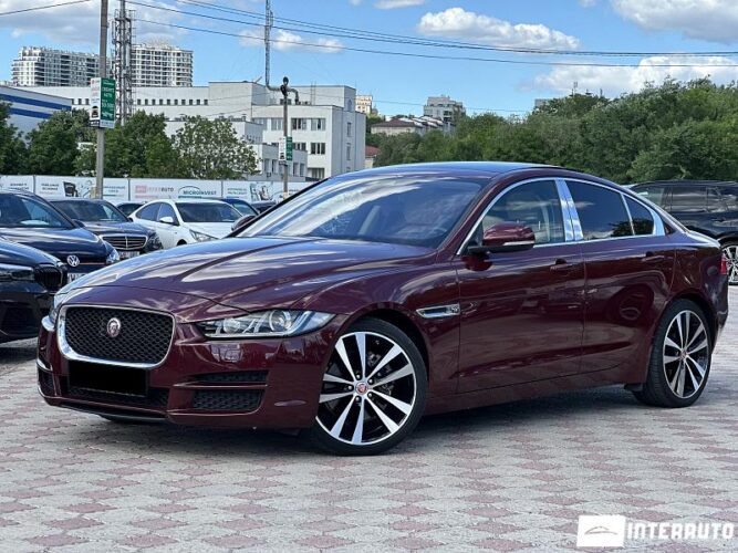 Jaguar XE 2016 doar la InterAuto