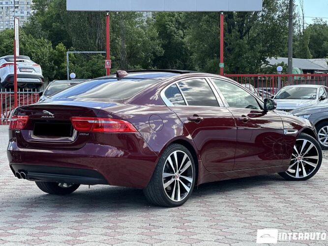 jaguar XE 2016