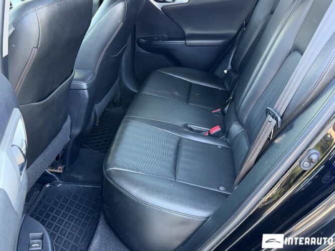 lexus CT 200h 2013