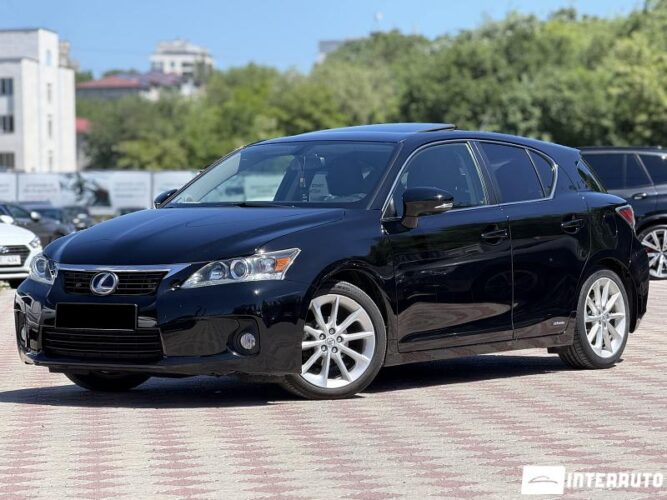 Lexus CT 200h 2013 doar la InterAuto