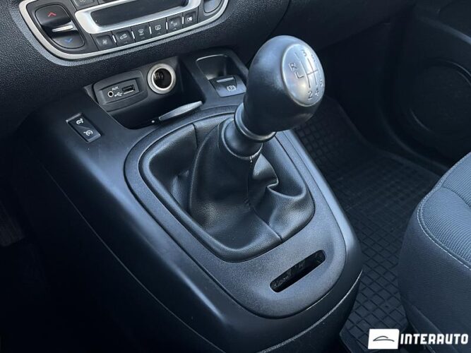 renault Scenic 2010