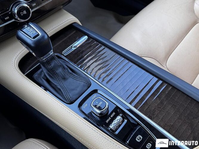 volvo XC 90 2017