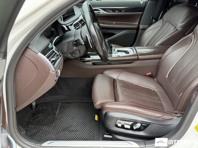 BMW 740 44 bmw 740 2021