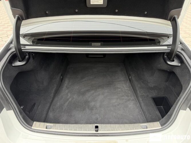 BMW 740 58 bmw 740 2021