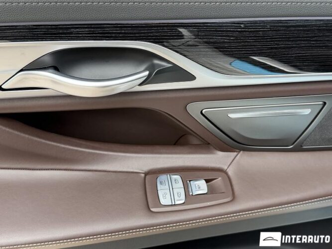 BMW 740 57 bmw 740 2021