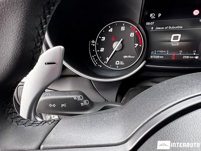 alfa romeo Giulia 2021