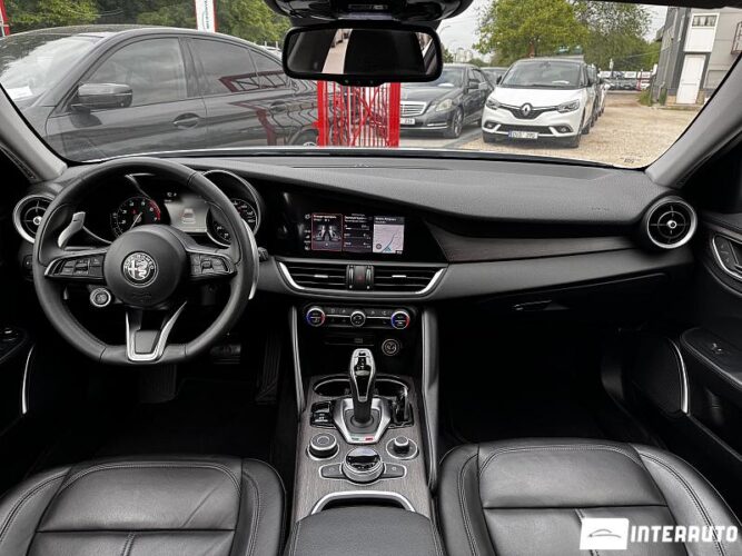 alfa romeo Giulia 2021