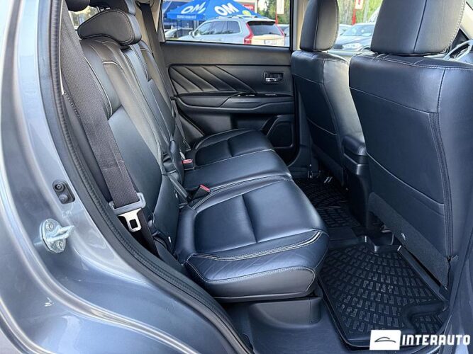 mitsubishi Outlander 2015