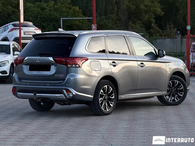 mitsubishi Outlander 2015