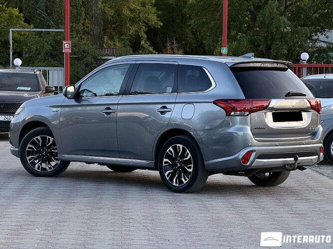 mitsubishi Outlander 2015