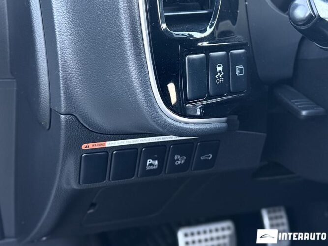 mitsubishi Outlander 2015
