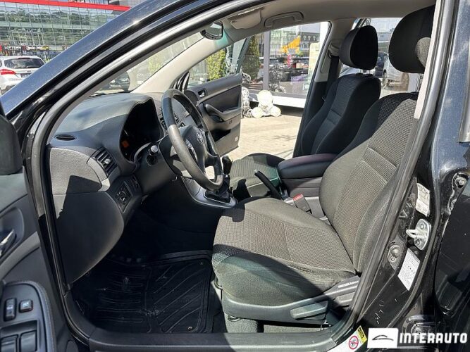 Toyota Avensis 33 toyota Avensis 2007