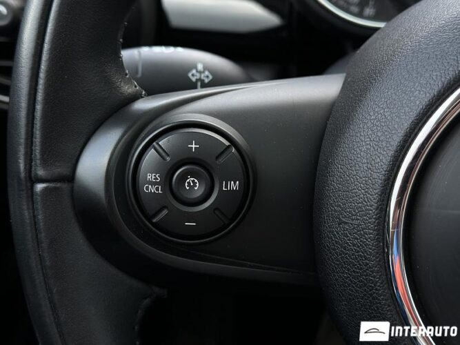 mini Cooper 2019