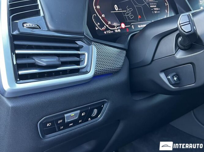 BMW X6 4.0i 61 bmw X6 4.0i 2020