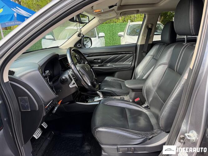 mitsubishi Outlander 2015