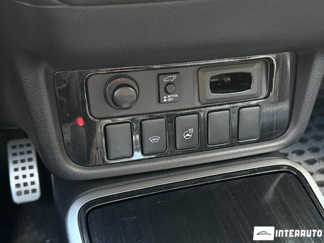 mitsubishi Outlander 2015