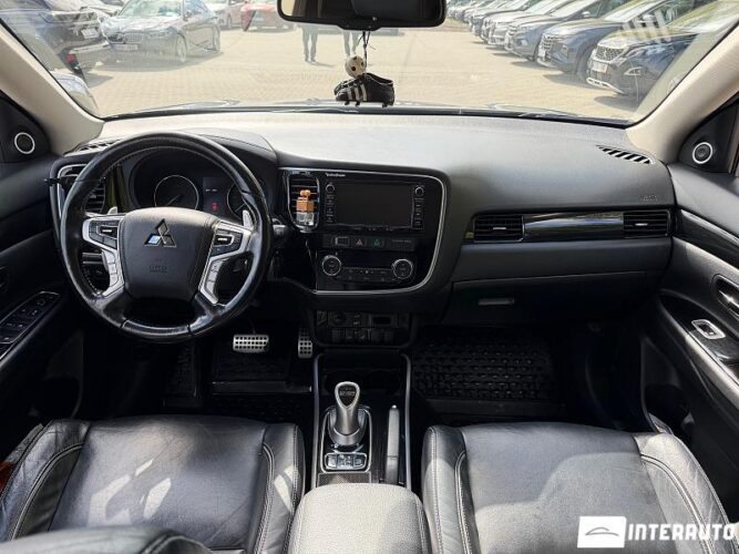 mitsubishi Outlander 2015