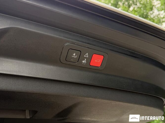 peugeot 5008 2018